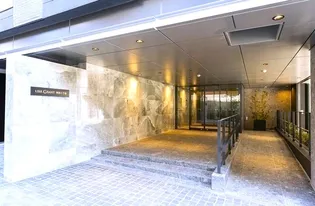 東京都新宿区四谷4【マンション】の外観