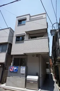 グレイスコート初台【1階】の外観