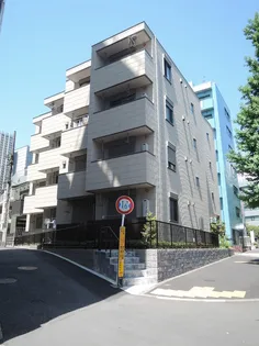 サニーハイツ目黒【1階】の外観