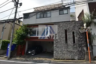 グランポート南青山【4階】の外観