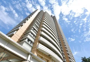 東京都新宿区河田町【マンション】の外観