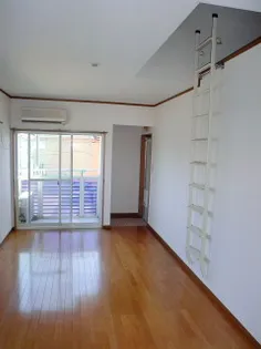 ツインコーポ【2階】の居間