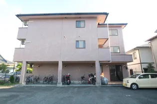 ルピナス1番館【3階】の外観