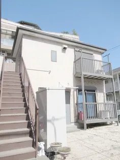 ベルネス【2階】の外観