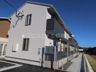 鹿児島県姶良市東餅田【アパート】の外観