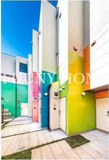 東京都目黒区五本木1【マンション】の外観