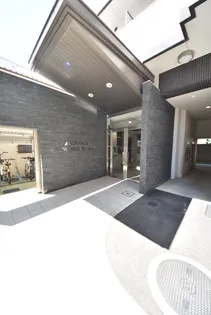 アドバンス三宮VIクレスト【2階】の外観