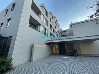 ランテンヌ四谷【2階】の外観