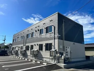 青森県弘前市大字城東中央2【アパート】の外観