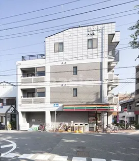 千里山フォンタナの外観