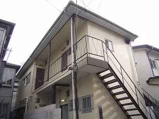 神宮荘【1階】の外観