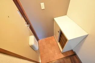 オークヒルズ707【2階】の玄関