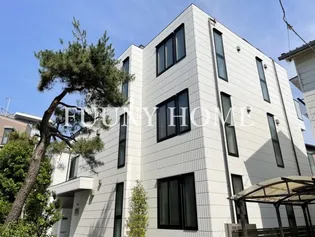 LIVING BASE 8の画像