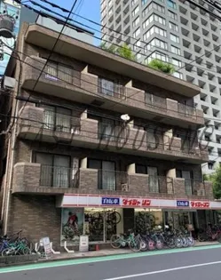 東京都新宿区西五軒町【マンション】の外観