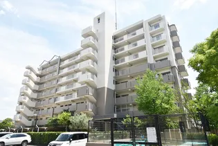 URサンヴァリエ金岡の画像