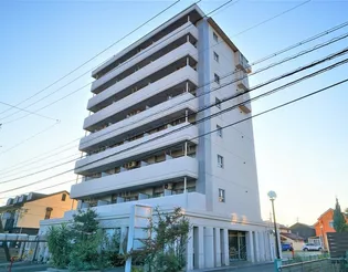 アストラルハイツ【4階】の外観