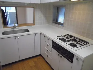 ライオンズマンション富沢【3階】のキッチン