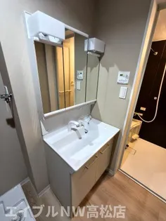 シャリンティア【1階】の内装