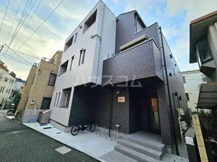 パリス上野毛【1階】の外観