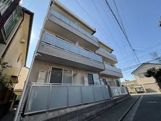 リブリ・ブルージュ【2階】の外観