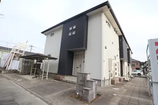 千葉県松戸市新松戸南1【一戸建】の外観