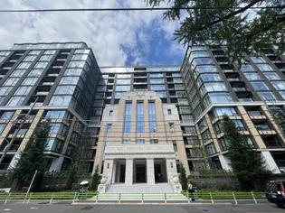 東京都港区三田1【マンション】の外観