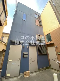 La Reverence【2階】の外観