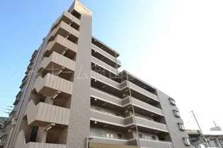 岡山県岡山市北区国体町【マンション】の外観