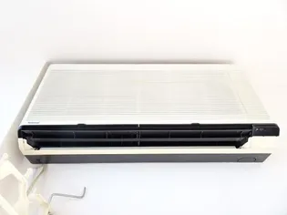 スカイシティSUZUKI【3階】の内装