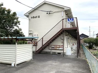 トラッドIII【2階】の外観