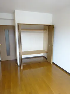 ブロッサムガーデン利平治【1階】の内装