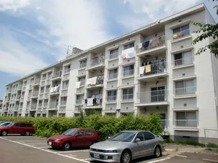 クレスト高松弐番館【1階】の外観