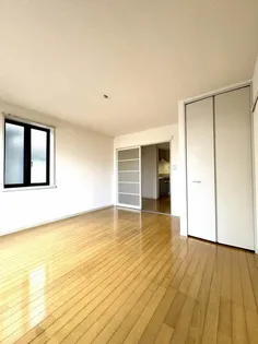 マンハイムIII【1階】の居間