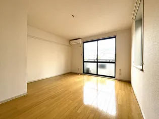 マンハイムIII【1階】の居間