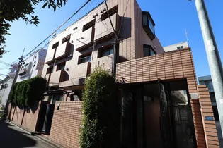 ニューパレス【3階】の外観