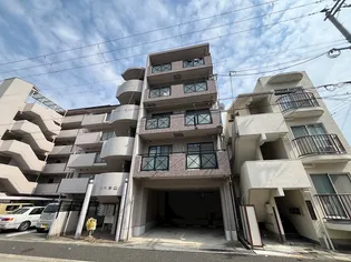 ラペ本山の画像