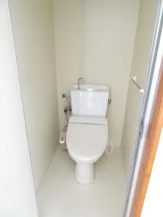 スカイシティSUZUKI【2階】の内装