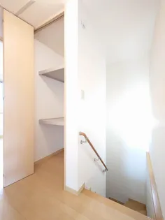 シャーメゾンさくらB【2階】の内装