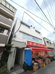 岸田ビル【3階】の外観