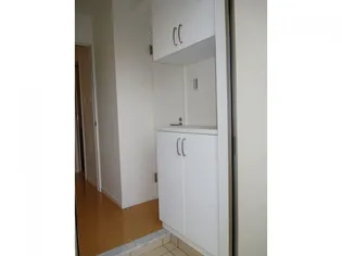 Olive(オリーヴ)【1階】の玄関