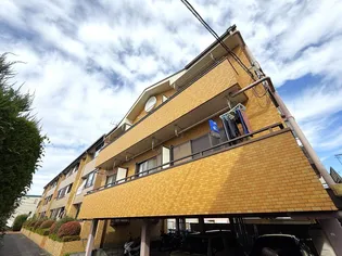 サンケーコーポ小宮 D棟【3階】の外観