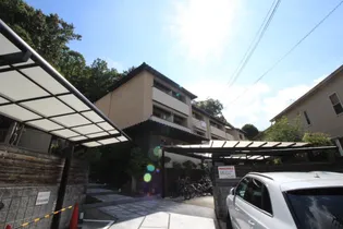 エルファロ【2階】の外観