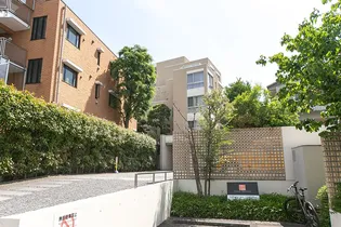 東京都渋谷区神宮前3【マンション】の外観