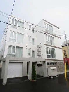 鹿鳴館IIIの画像