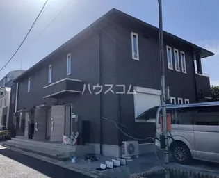 アン シャレの画像
