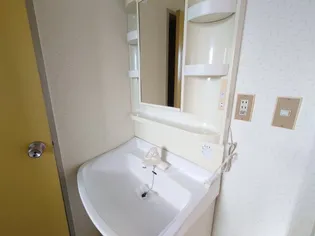 ザ・ホワイトハウスA【2階】の内装