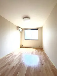 第5メゾン【2階】の居間