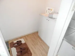 ポアソン日出 A棟【1階】の玄関