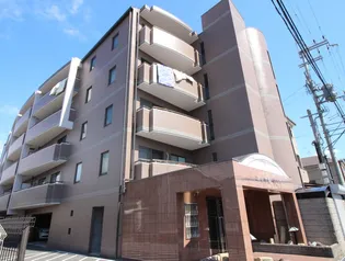 ロイヤルサンワ【5階】の外観