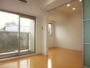 カラーズガーデン榴岡II【3階】の外観